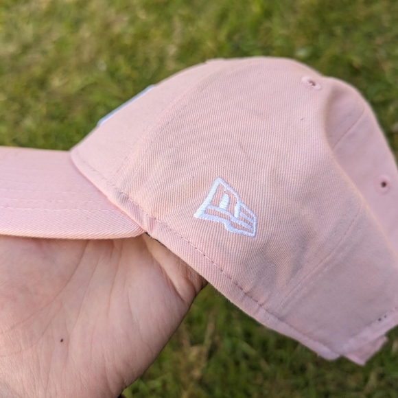 Women's Pink New Era LA Los Angeles Dodgers MLB Hat - Picture 4 of 7